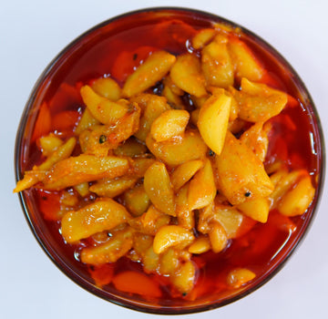 Desi Lahsan Pickle 1000G     دیسی لہسن اچار